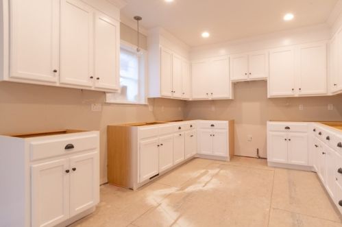 460 Central Ave, Needham, MA 02494-1748