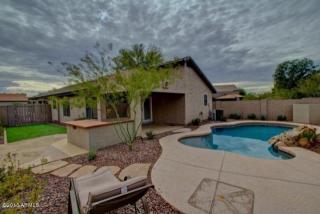 21654 48th St, Phoenix AZ  85054-6114 exterior