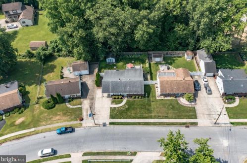 335 May Ave, West Deptford NJ 08096-1166 exterior