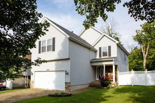 6518 Bridleview Cir, Louisville, KY 40228-1600