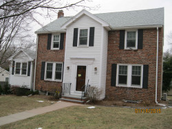 33 Avondale Rd, Newton, MA 02459-1618