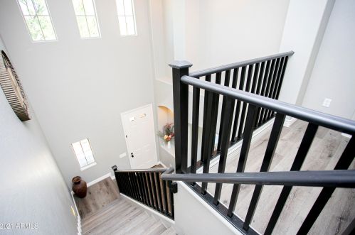 35318 31st Dr, Phoenix AZ  85086-2127 exterior