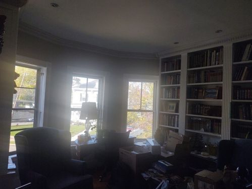 2 Rowe St, Newton MA 02466-1524 exterior