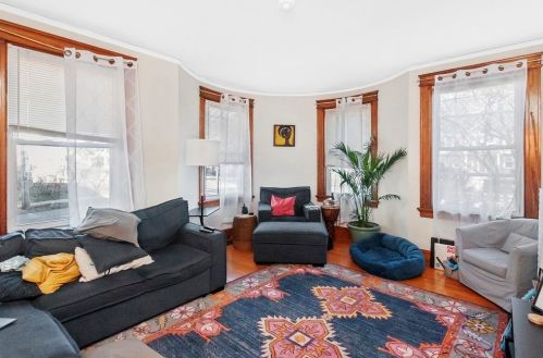 397 Linwood Ave, Newton, MA 02460-1342