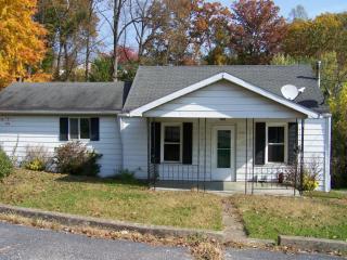 312 Bellefonte Rd, Ashland, KY 41102-2310
