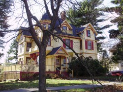 56 Fairmont Ave, Newton, MA 02458-2506