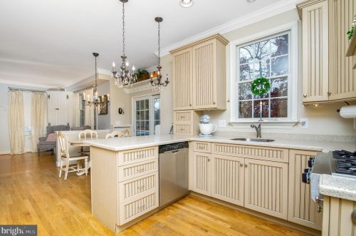 640 High St, West Deptford NJ 08051-1460 exterior