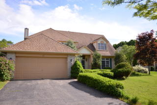 13 Brompton Ct, Lemont IL  60440-1473 exterior