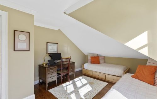 16 Black Rock Dr, Hingham MA 02043-4892 exterior