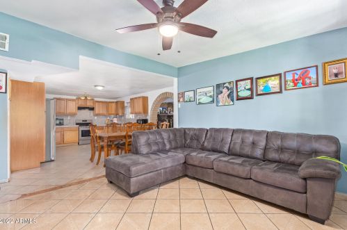 1848 Atlanta Ave, Phoenix AZ  85040-2470 exterior