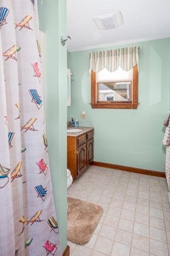 176 Central Ave, Marshfield MA 02047-6149 exterior