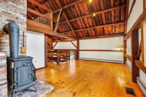 256 Mt Blue St, Hingham MA 02061-1010 exterior