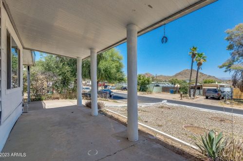 13014 19th Way, Phoenix AZ  85022-5017 exterior