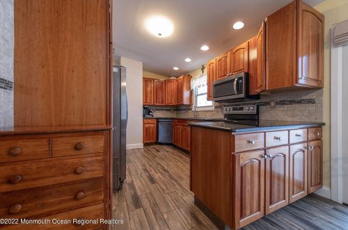 32 Buckingham Dr, Jackson Twp NJ 08527-2639 exterior