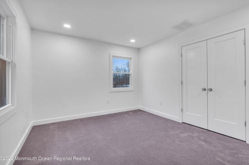 722 Green Valley Rd, Jackson Twp NJ  08527-2942 exterior