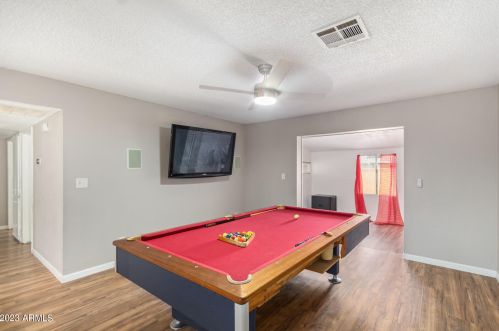 2248 Chipman Rd, Phoenix AZ 85040-2472 exterior