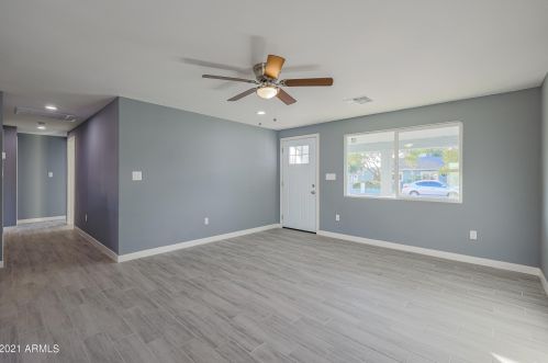 2201 65 Dr, Phoenix AZ 85033-1605 exterior