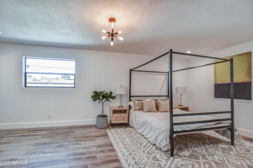 3212 Captain Dreyfus Ave, Phoenix AZ  85032-6146 exterior