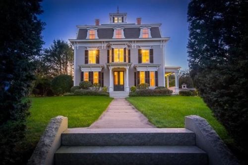 18 High Rd, Newbury MA  01951-2212 exterior