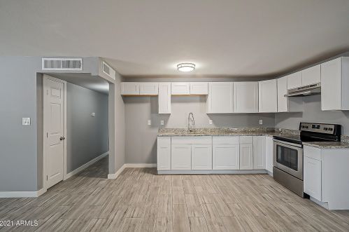 1614 65th Ave, Phoenix AZ 85033-1603 exterior