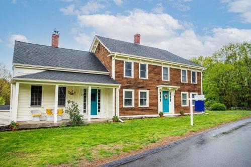 217 Nagog Hill Rd, Acton, MA 01720-3227