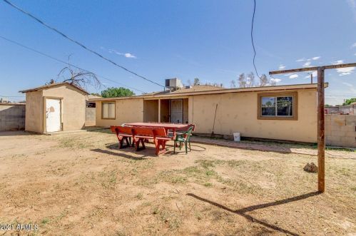 1340 38 Dr, Phoenix AZ 85053-2811 exterior