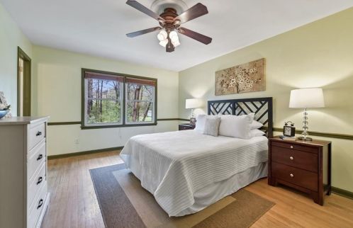 4934 Leeds Ct, Atlanta GA exterior