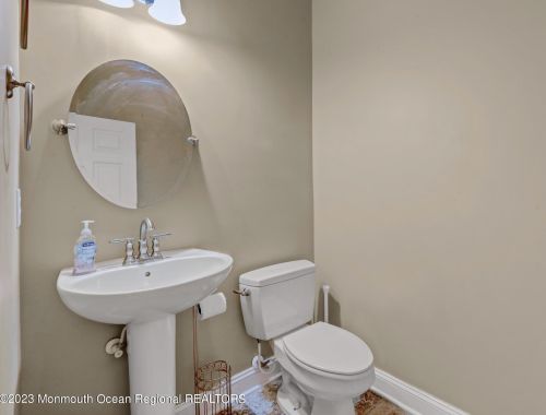 92 Brookfield Dr, Jackson Twp NJ  08527-3876 exterior