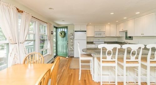 1 Main St, Rockport MA 01966-1513 exterior