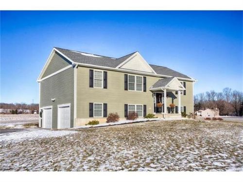 97 Labar Rd, Bangor PA  18013-9444 exterior