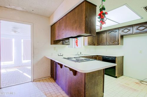 1945 Campo Bello Dr, Phoenix AZ 85032-2051 exterior