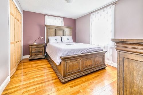 34 Lawn Ave, Quincy MA 02169-7336 exterior