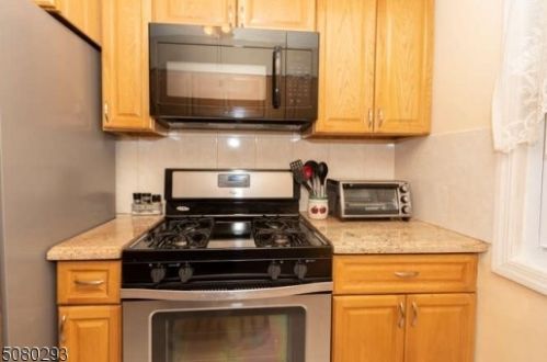 76 Frederick St, Belleville NJ 07109-1157 exterior