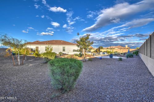 7911 30th Way, Phoenix AZ 85016-8927 exterior