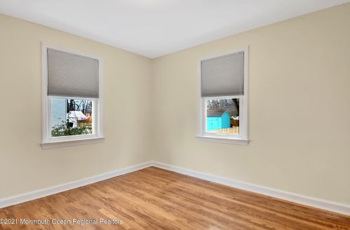 58 Maple Ave, Little Silver NJ 07739-1121 exterior