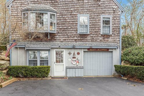 190 Countryside Dr, Chatham MA  02633-1129 exterior