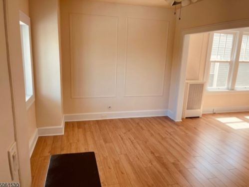 123 Davis Ave, Kearny NJ  07032-3327 exterior