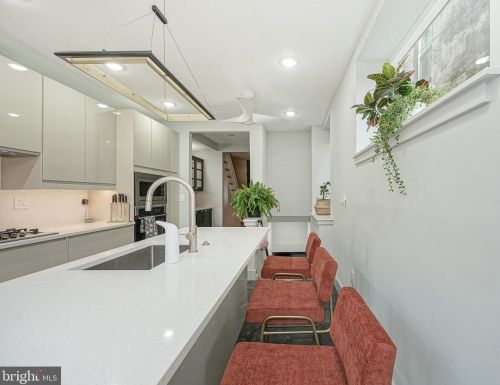 1614 16 St, Philadelphia PA 19121-3202 exterior