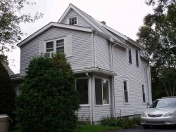 37 Curve St, Newton, MA 02465-2206