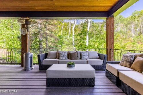 2505 Bear Holw Dr, Park City UT 84098-8524 exterior