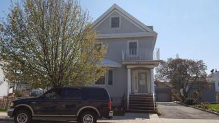 657 Roosevelt Ave, Carteret NJ  07008-2817 exterior