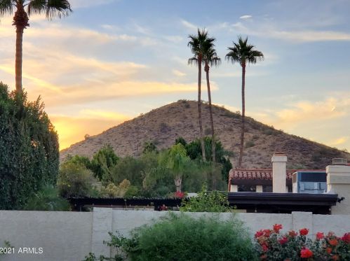 8658 51st St, Phoenix AZ 85044-5715 exterior