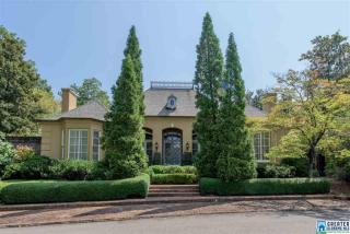 200 Heatherstone Ln, Birmingham, AL 35223-2905