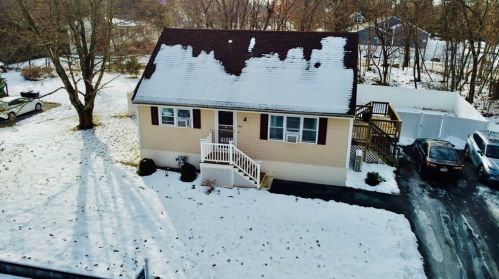 128 Leo Ave, Dracut, MA 01826-4050