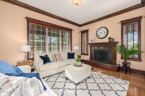 2306 54th St, Phoenix, AZ 85008-2608