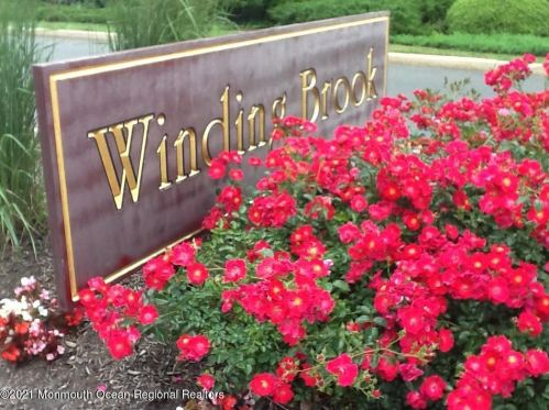 22 Ann Ct, Tinton Falls NJ  07724-3034 exterior