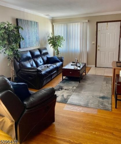 30 Cuozzo St, Belleville, NJ 07109-1231