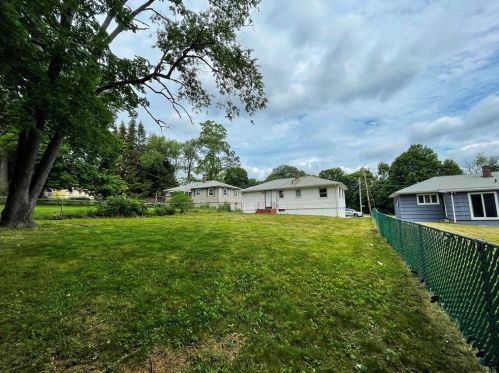 17 Butler St, Worcester MA 01607-1312 exterior