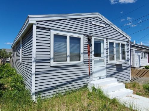 25 Northern Blvd, Newbury MA  01951-1940 exterior