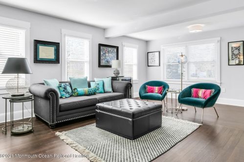 72 Rumson Rd, Little Silver NJ 07739-1332 exterior